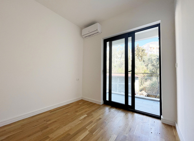 One bedroom apartment in Bečići with sea view