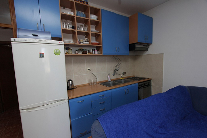 A furnished apartment in Sveti Stefan