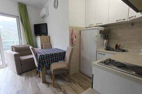 Studio in a complex with swimming pool, spa and gym