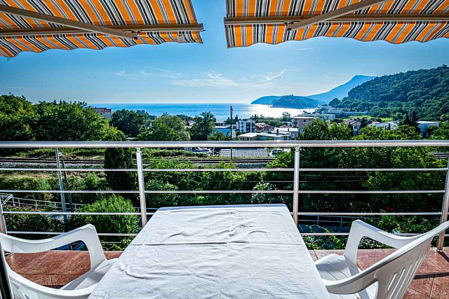 Four-story house in Sutomore with a beautiful sea view — photo 15