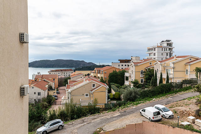 Spacious 64 m² Apartment in Bečići with Sea View — photo 9