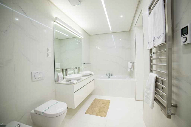 Apartments in a premium complex on the first line — photo 9