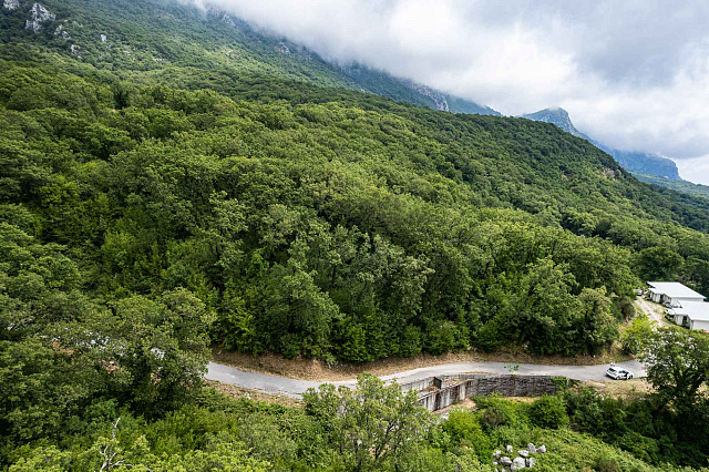 Grundstück 2414 m² – Kuljače, Budva | UTU für 4 touristische Gebäude