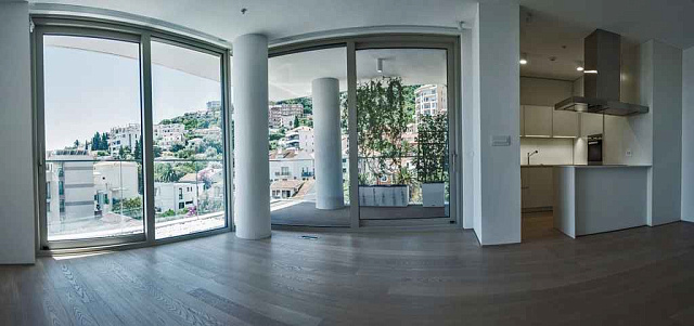 Luxurious apartment in Budvawith spectacular sea view — photo 7