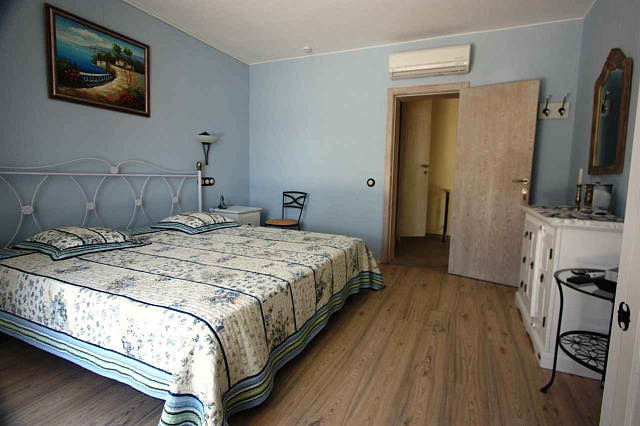 Front line villa — photo 15