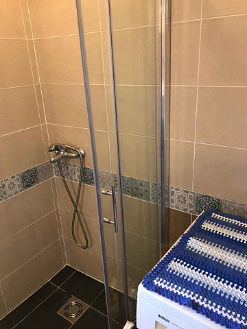 Прекрасная недвижимость с двумя домами в долине реки Зета — photo 14