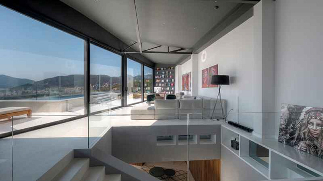 Unique penthouse with pool and roof garden — photo 19
