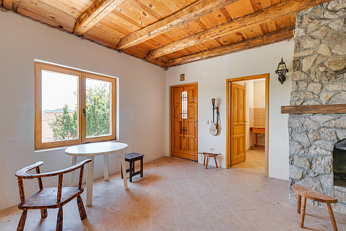 Cozy house 78m2 in Cetinje, Ugni