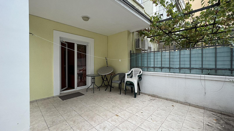 Apartment in Petrovac near the sea and with a spacious terrace