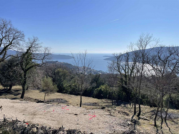 Urbanized plot of land for the construction of a villa in Trebesin, Herceg Novi