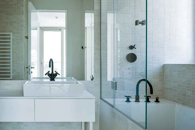 Luxurious apartment in Budvawith spectacular sea view — photo 11