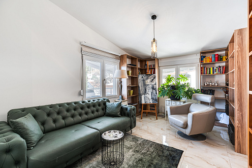 Two-storey spacious house in Sutomore