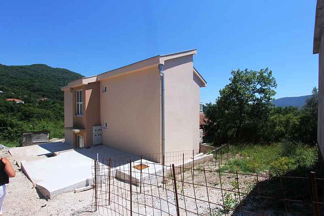 1650 Igalo  House 6r 360m2 — photo 1