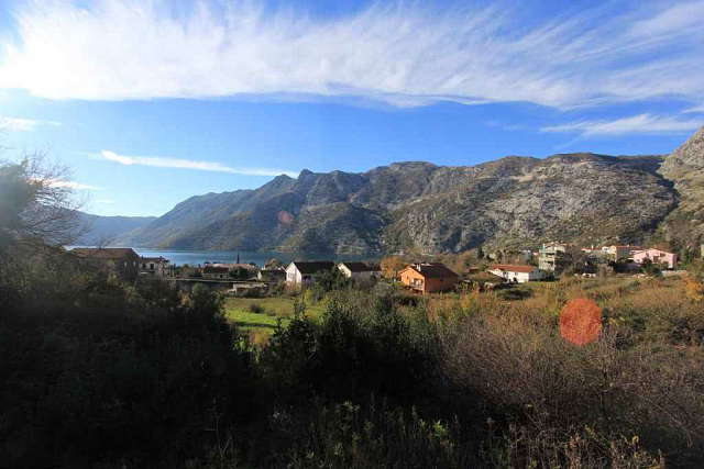 Plot in Risan with sea view — photo 4