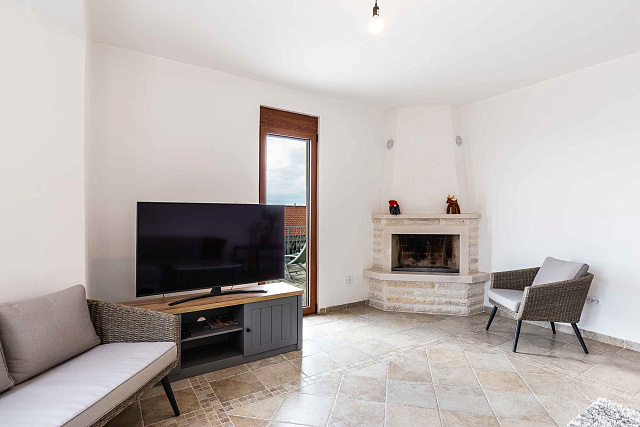 Spacious 3-Story House with Sea View in Blizikuce — photo 4