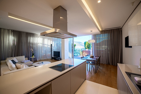 Two-bedroom apartment in a complex by the sea — photo 3