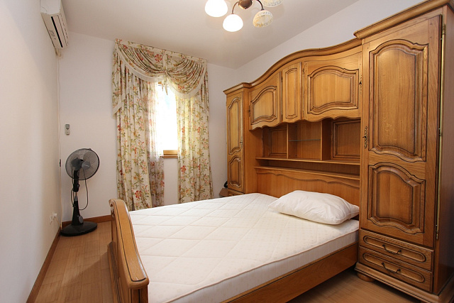 Spacious apartment 50 meters from the sea — photo 7