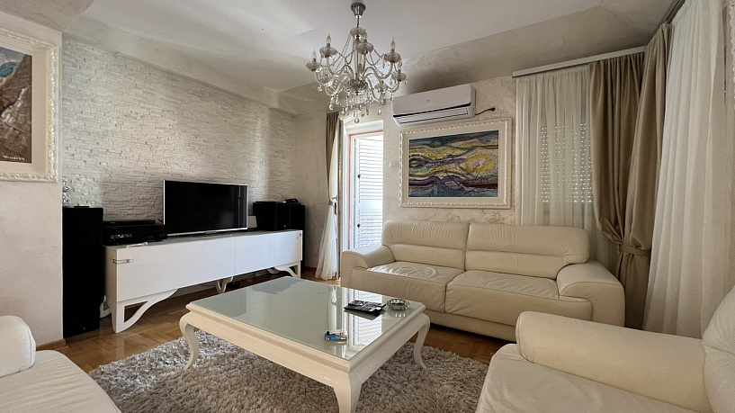Apartment in Budva with two bedrooms