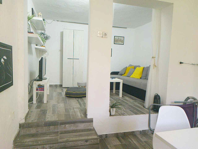 House with two apartments in Becici — photo 7