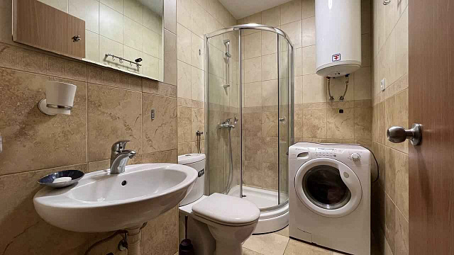 Apartment with two bedrooms in a house with a pool in Budva — photo 5