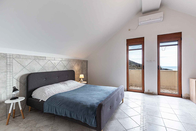 Spacious 3-Story House with Sea View in Blizikuce — photo 20