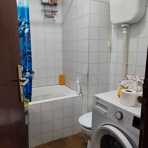 One bedroom apartment in a quiet part of Kotor — photo 9