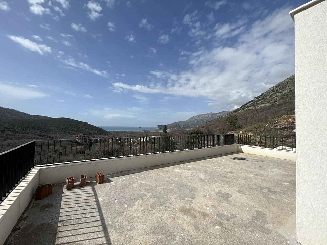 New villa with panoramic sea view in Buljarica — photo 9