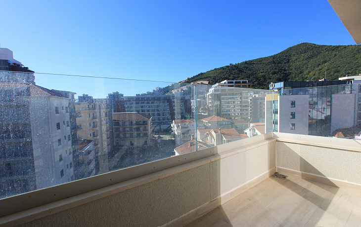 Penthouse in Budva with amazing view