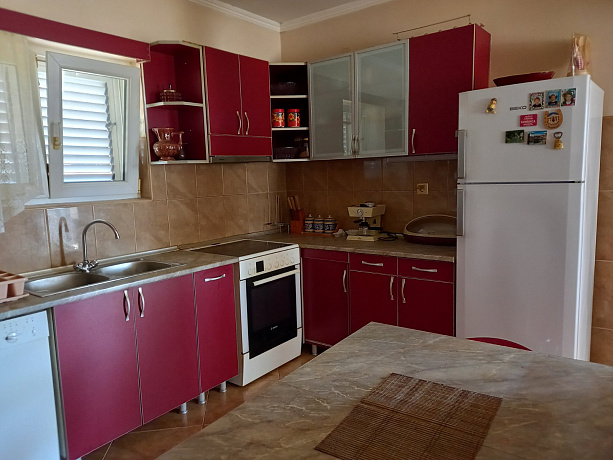 Three -story spacious house in Tivat