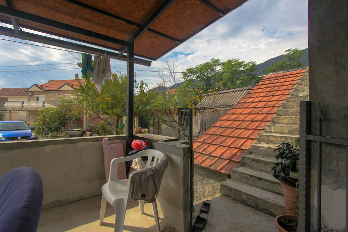 Partially finished house in Herceg Novi, Zelenika