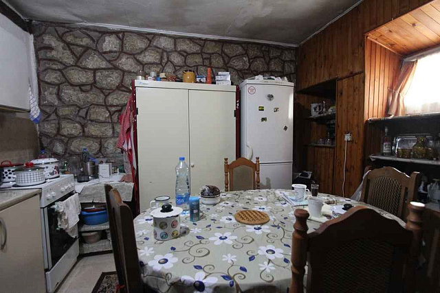 House in Prcanj at seafront  — photo 4