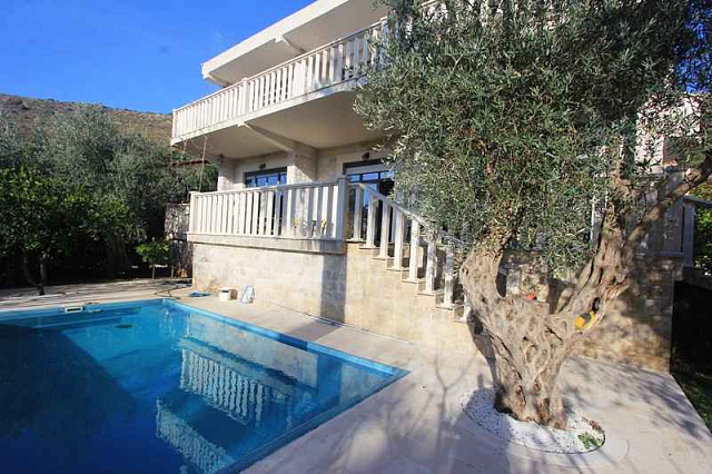 Luxurious villa in Petrovac — photo 33