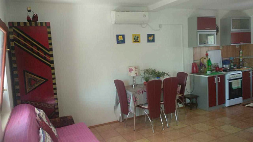 House with Sea and Mountain Views in Sutomore — 110 m², 150 m² Plot — photo 3