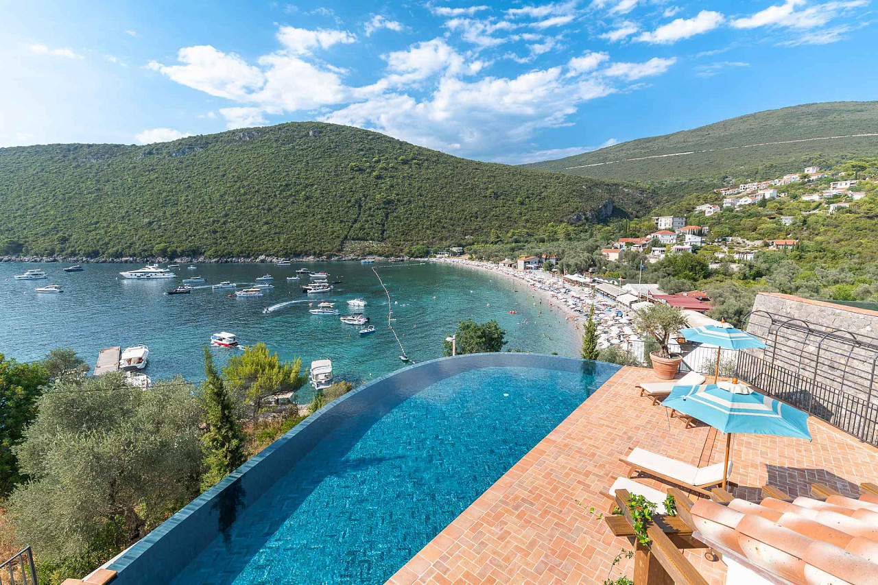 An Exceptional Seaside Luxury Villa in Žanjice