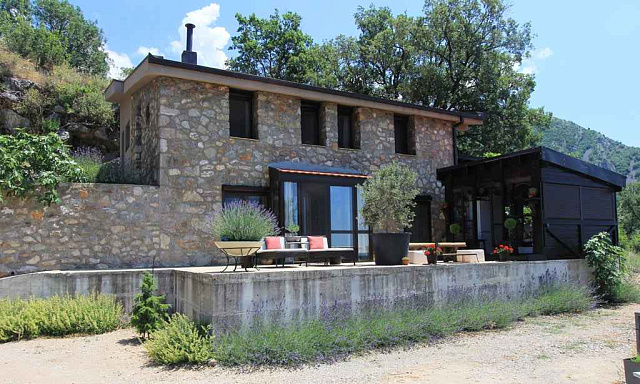 4327 Bar Villa 3r 145+2500 m2 — photo 1