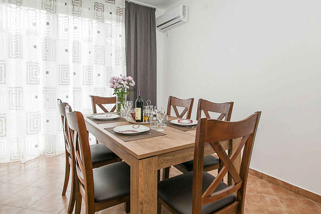 Apartments with seaview in Herceg Novi — photo 10