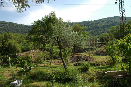 Land in Tivat with sea view