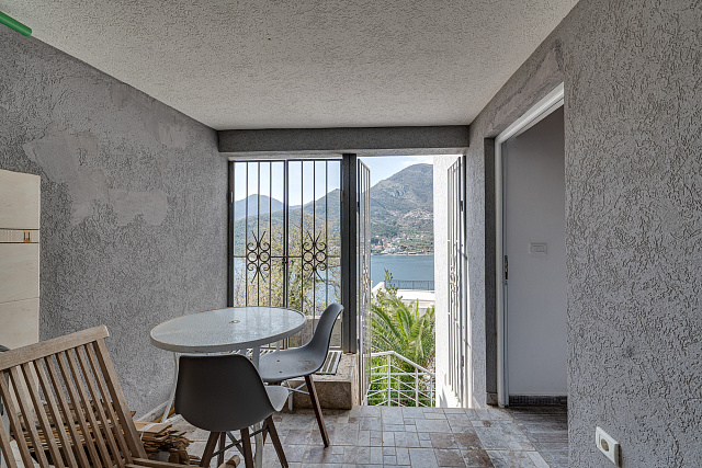 Villa with panoramic sea views in Tivat — photo 10