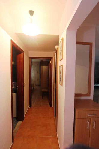 A cosy apartment in Budva — photo 3