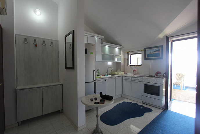 A furnished apartment in Petrovac