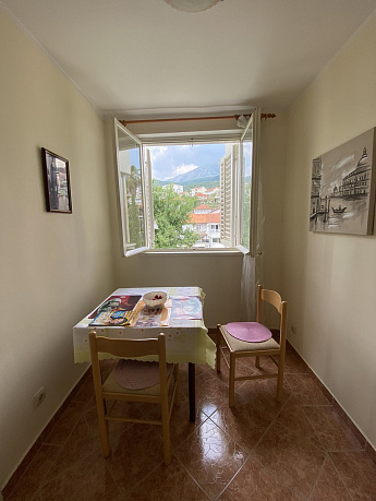 Apartment for sale in Herceg Novi with a sea view