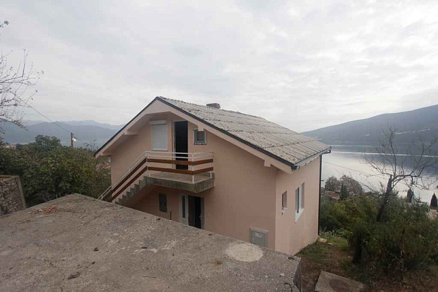 Three-storey house in Djenovici — photo 11