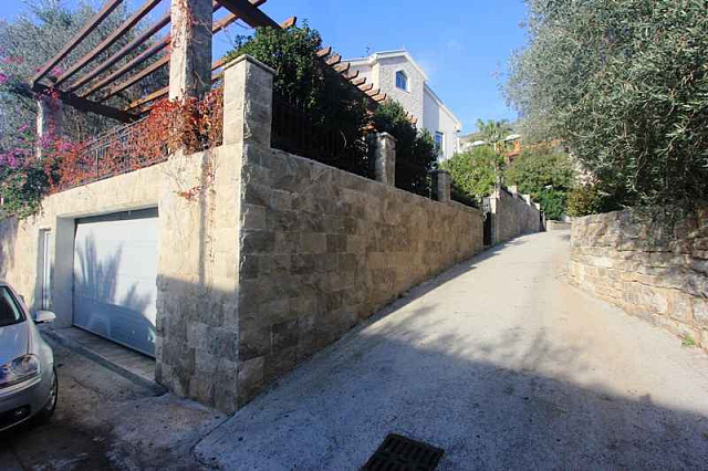 Luxurious villa in Petrovac — photo 37
