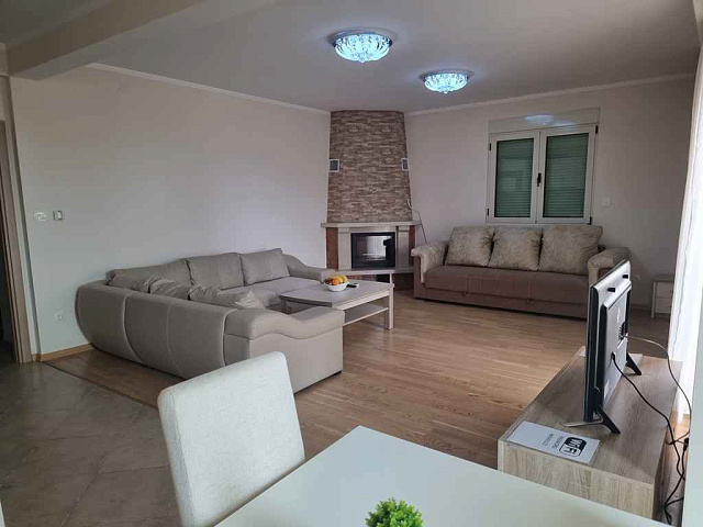 Lux two-bedroom apartment in Bečići