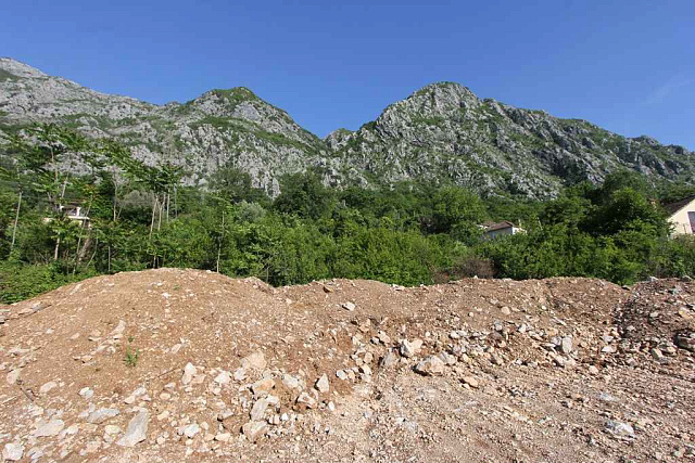 Land in Risan