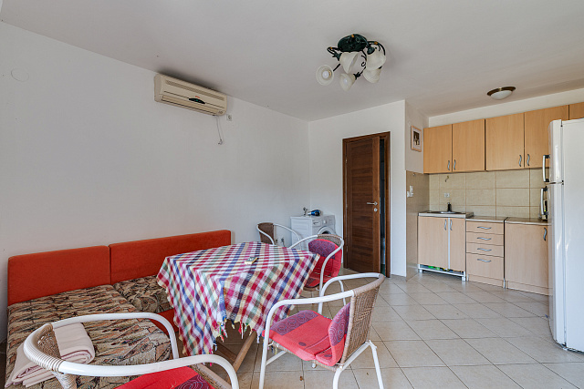 A cosy villa in Lepetani — photo 5