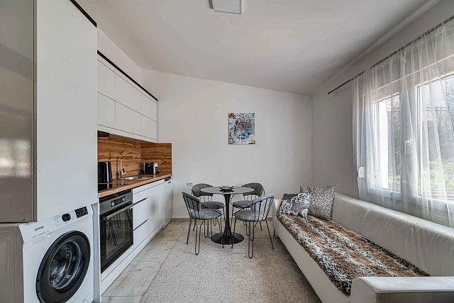 Two-storey spacious house in Sutomore — photo 13