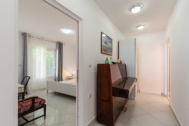 Apartment for sale overlooking the island of Sveti Stefan — photo 9