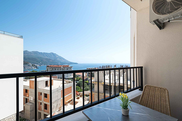 Modern, Fully Furnished Apartment for Sale in Bečići — photo 9