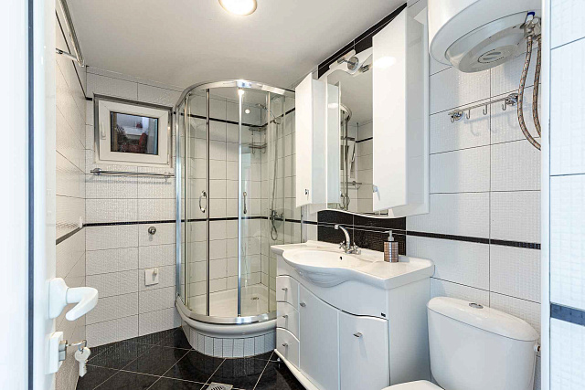 Apartment for sale overlooking the island of Sveti Stefan — photo 10